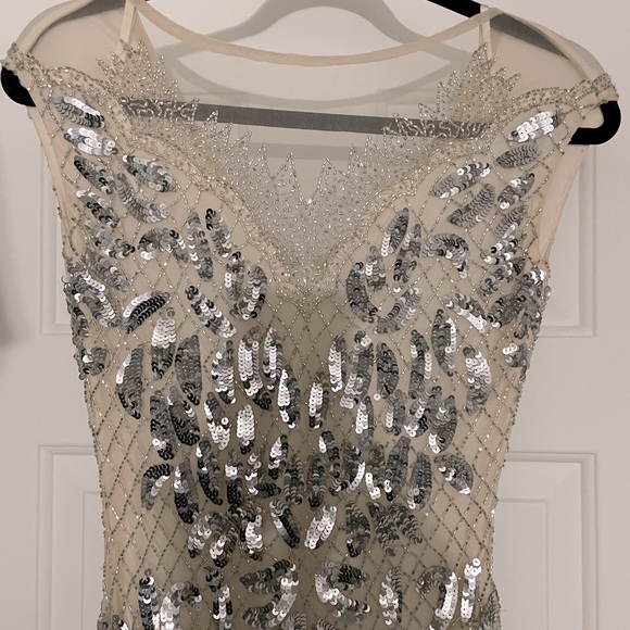 Gorgeous Designer Parker Black Hand Sewn Beaded Sequin Gown - Picture 2 of 10